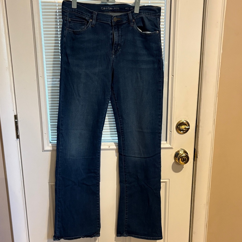 Calvin Klein Women's Dark Blue Boot Cut Jeans size 32W 32L
